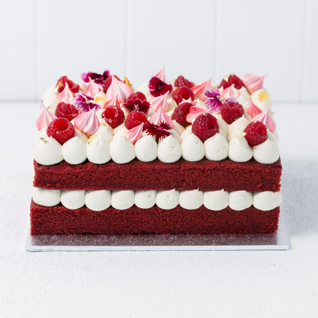 Red Velvet Chantilly Cake
